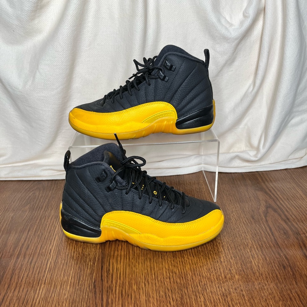 Jordan 12 Retro University Gold